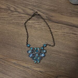 Elegant Blue Statement Necklace